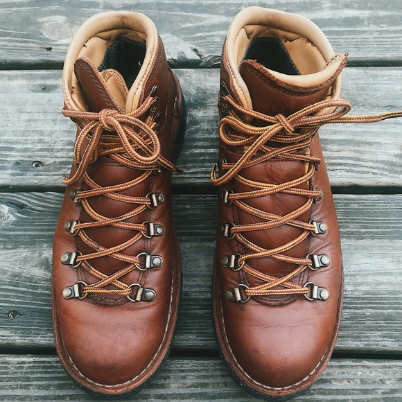 Danner Shoes - Danner Mountain Pass Boot - Women's 9.5